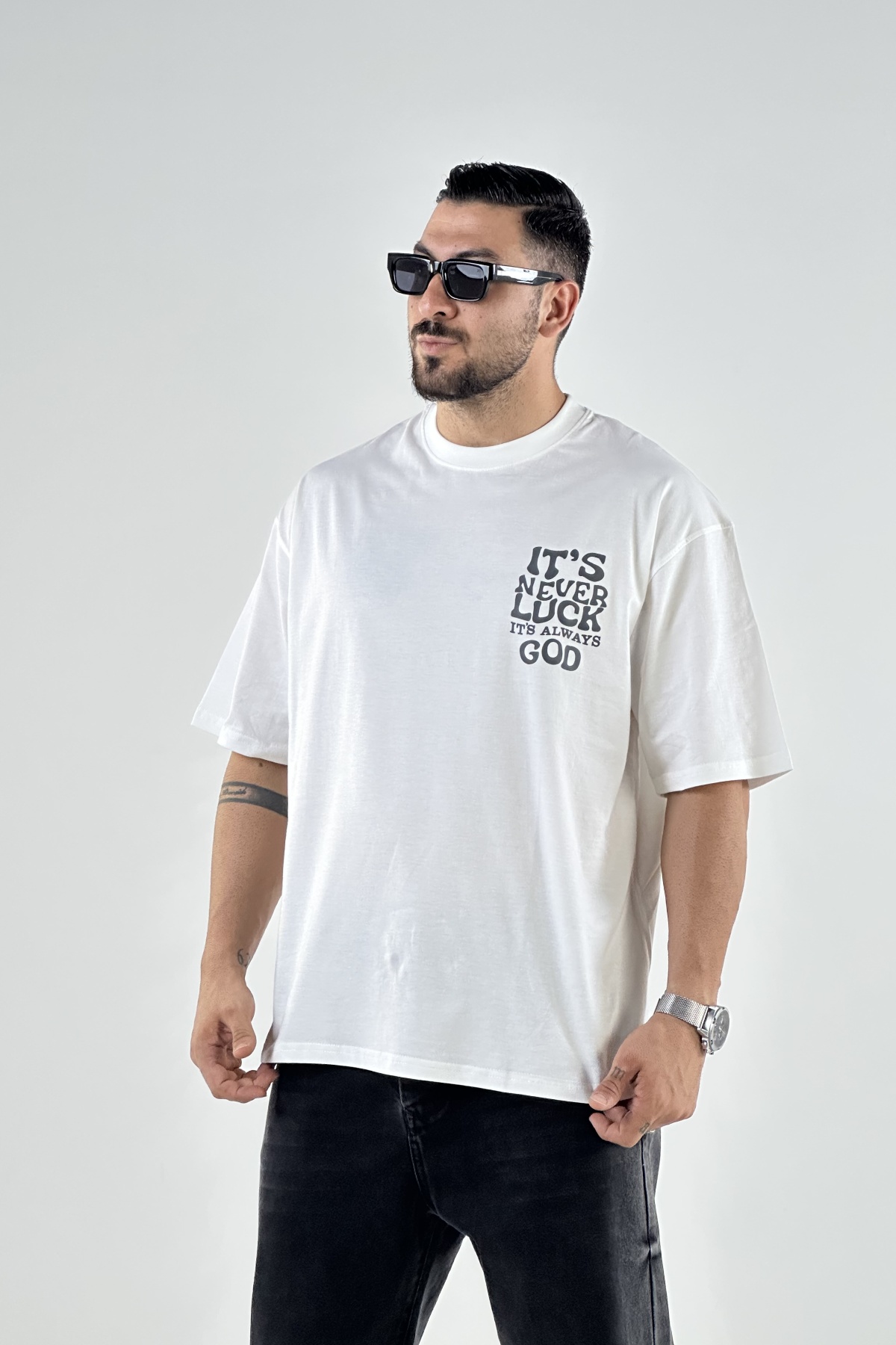 تیشرت کاریزماتیک چاپ IT,S NEVER LUCK پنبه  (8178)