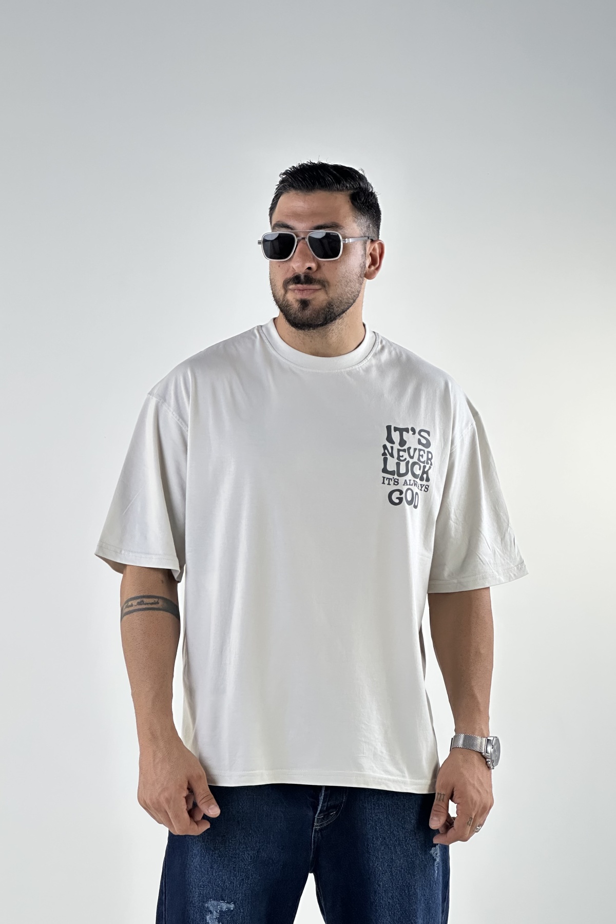 تیشرت کاریزماتیک چاپ IT,S NEVER LUCK پنبه  (8178)