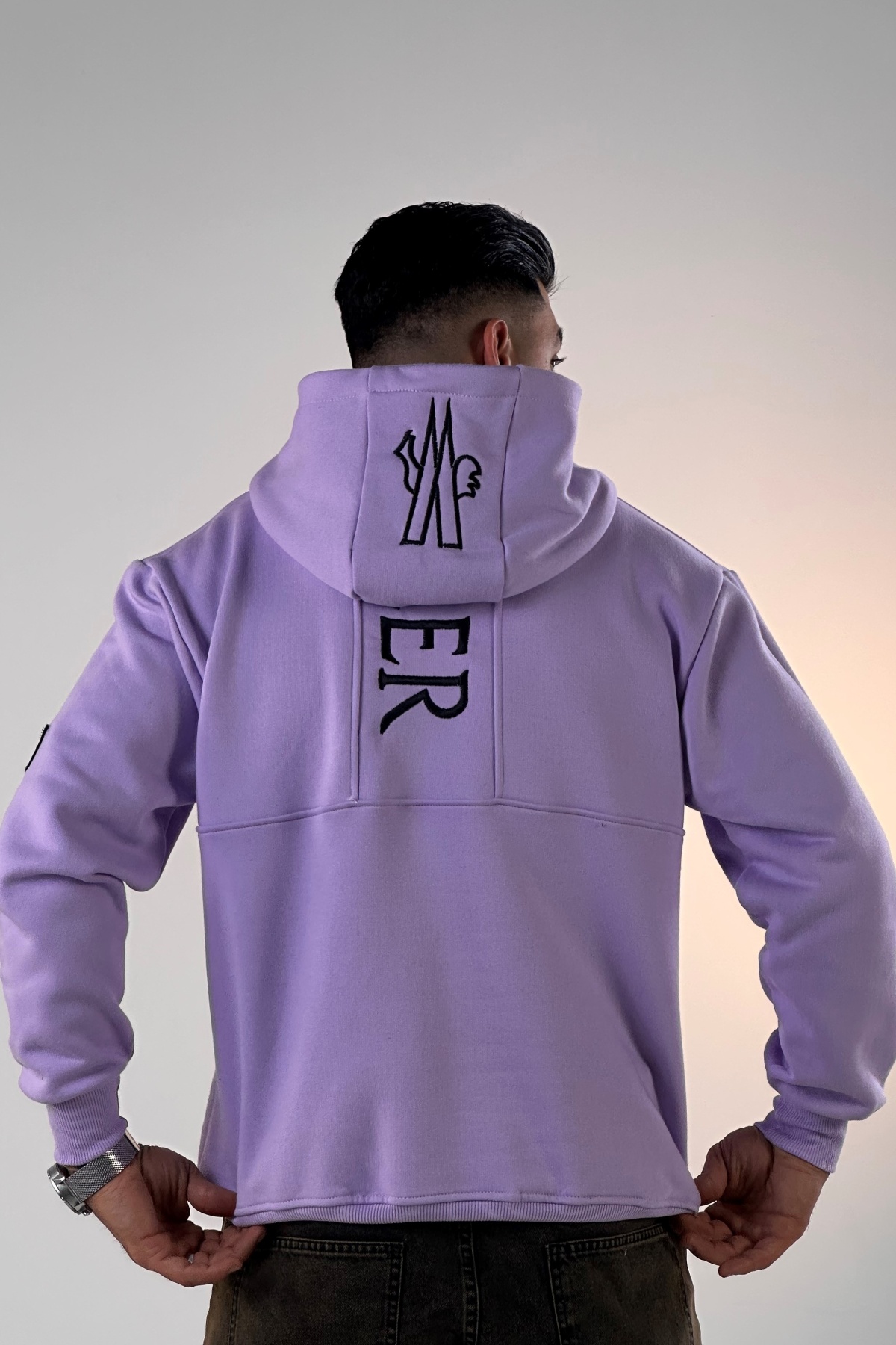 هودی پشت گلدوزی  (8996)