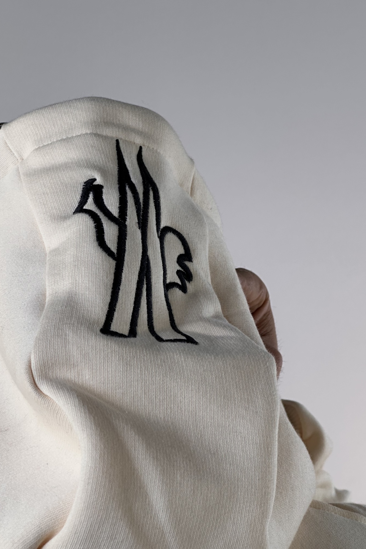 هودی پشت گلدوزی  (8996)